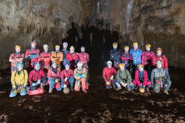 Istruttori ed allievi del 1° Stage di Avvicinamento alla Speleologia, Grotta Ercole (foto S-Team)
